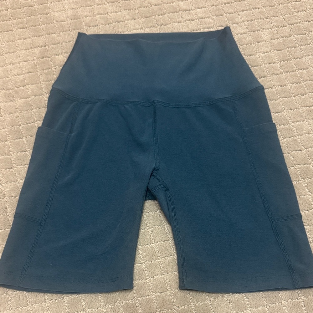 Beyond yoga spacedye shorts with pocket